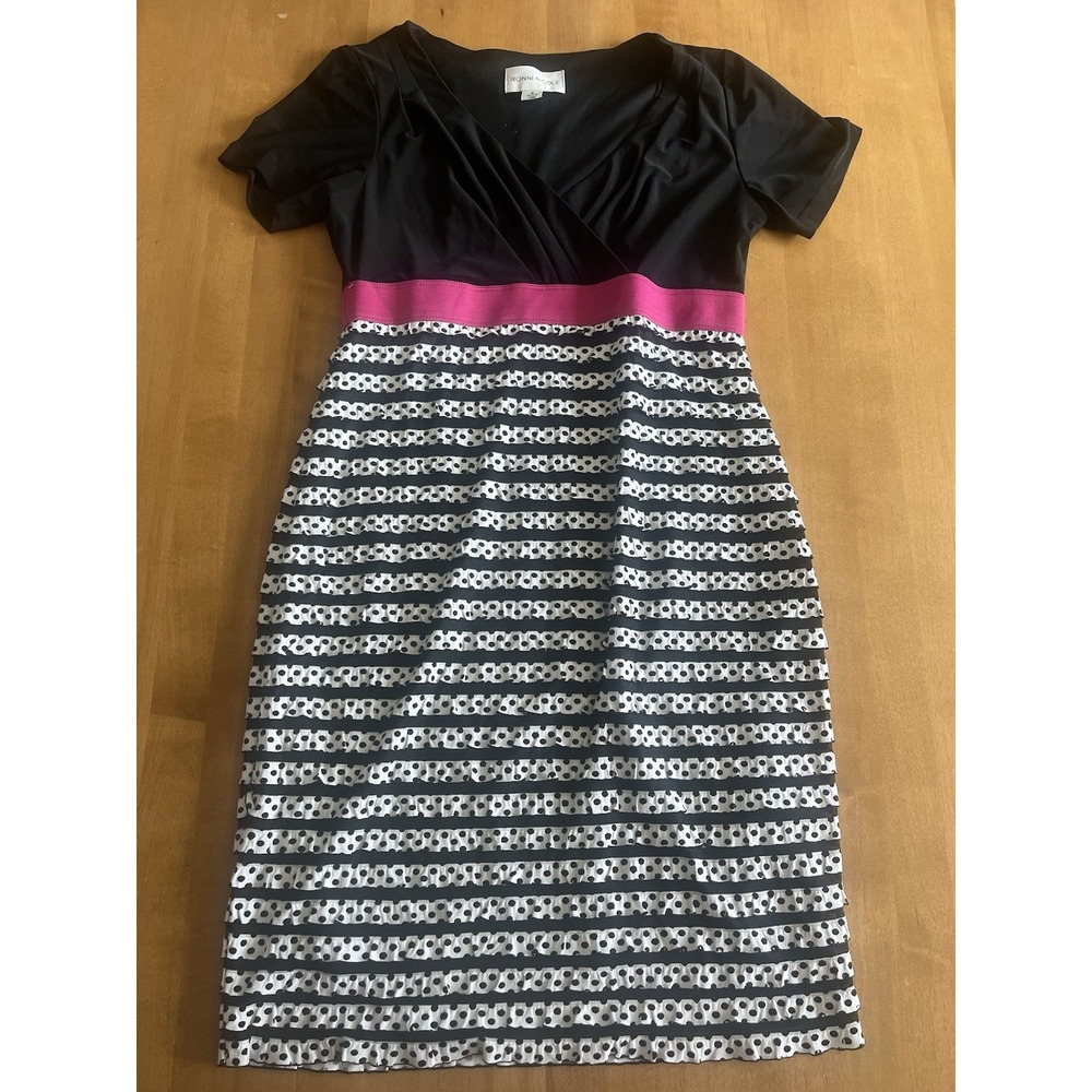 Ronni Nicole Women's Empire Waist Dress Short Sleeve B&W Sz 8 Ruffle Polka‎ Dot